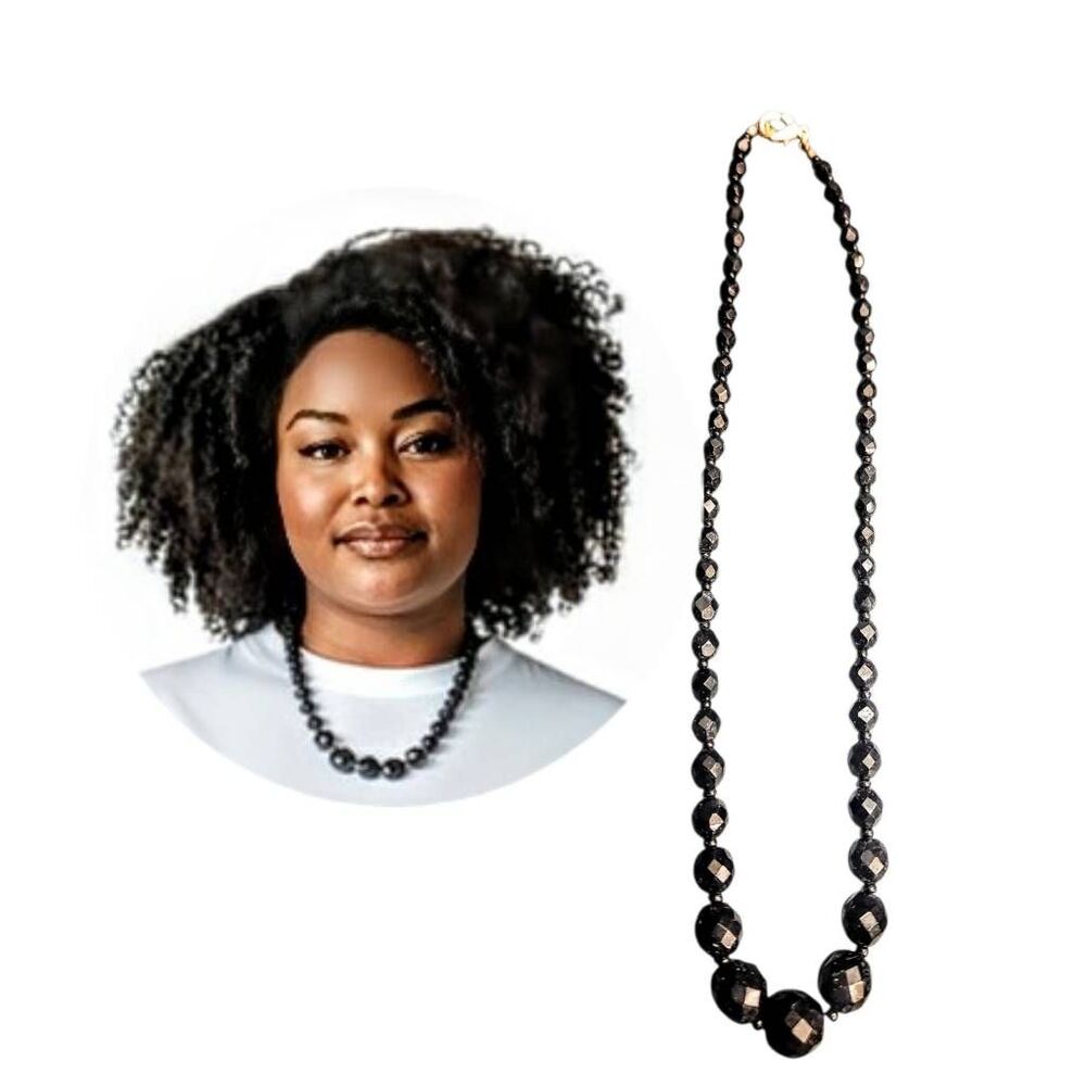 Necklace Sparkly Multifaceted Black Gem Jewels